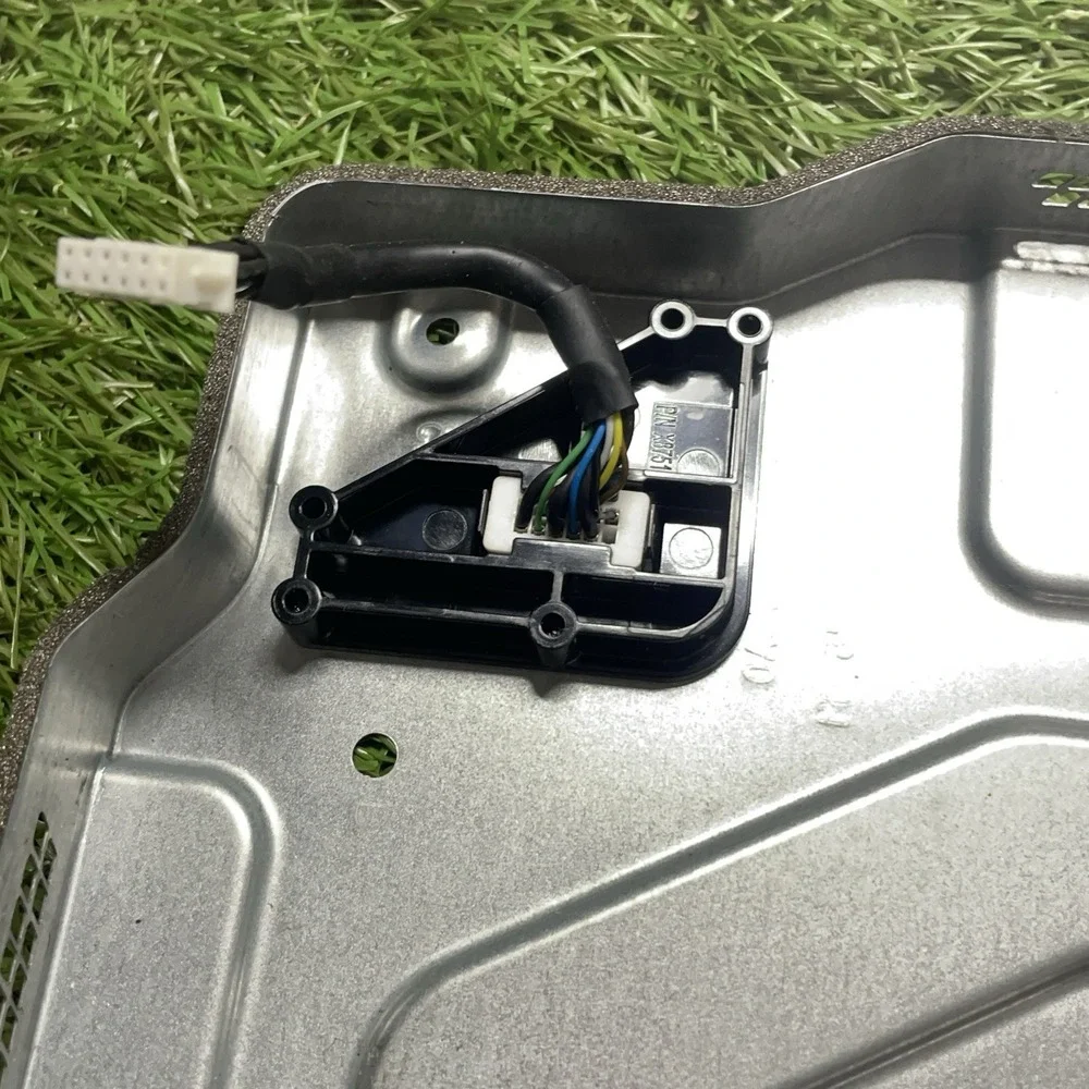 Microsoft Xbox ONE 1540 OEM Metal Top Cover Speaker Case